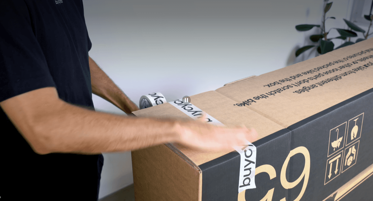 Sealing bike box for shipping